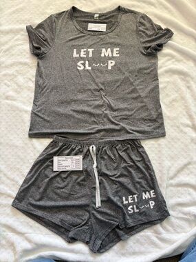 Let Me Sleep Short Sleeve Pajama Set - Gray Size L